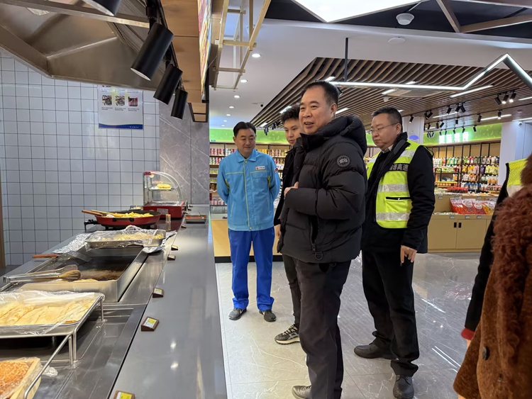 川西公司党委书记、董事长刘小刚到渝蓉公司开展元旦节前运营管理工作检查