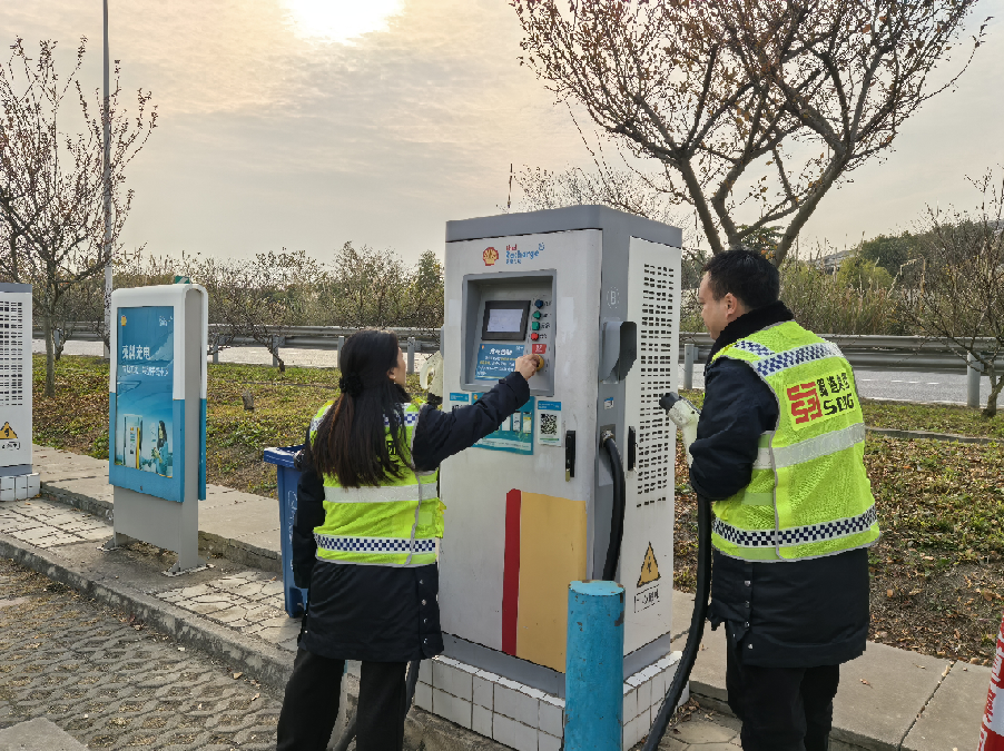 绕西管理处“四个到位”做好元旦期间安全保畅筹备工作